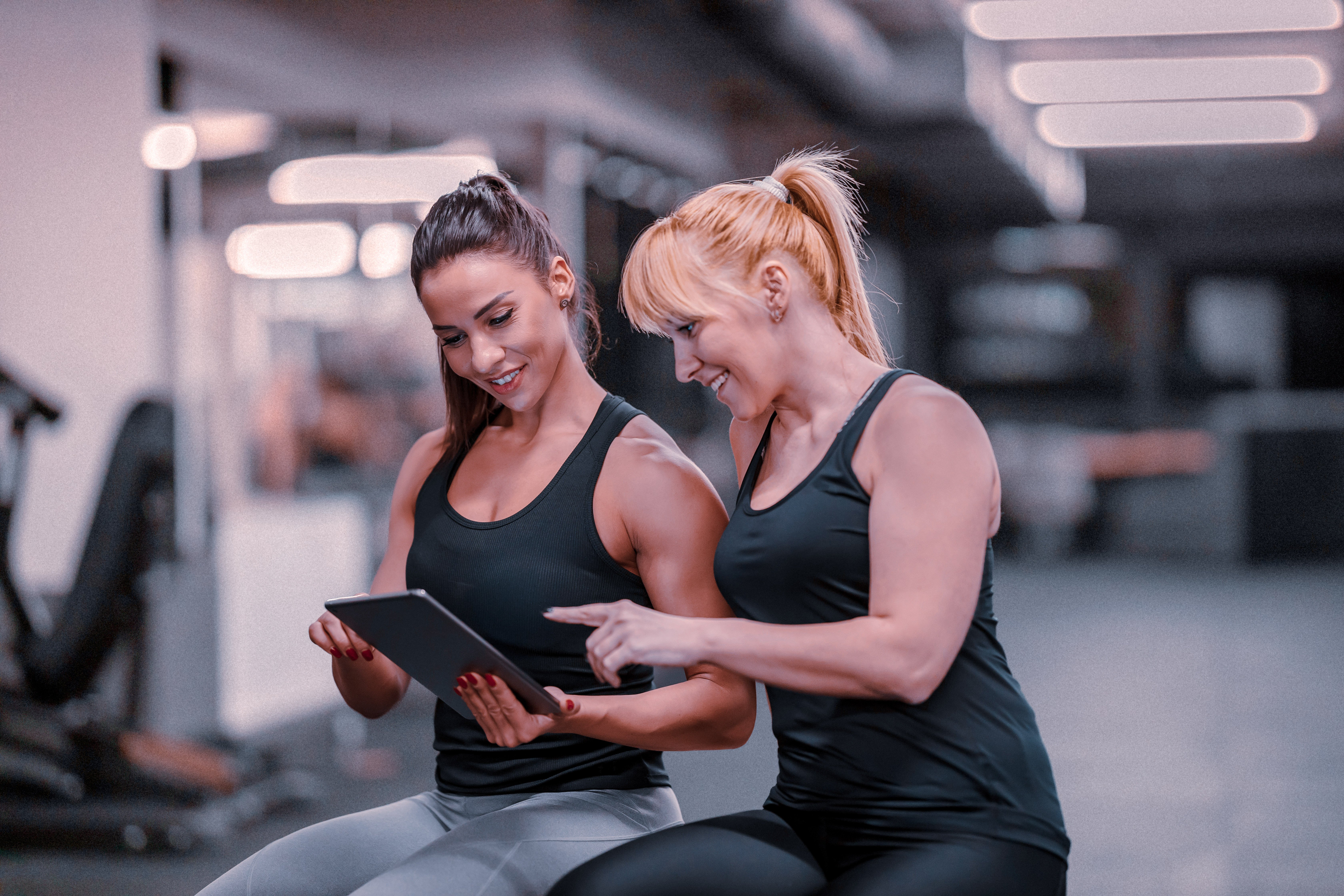 Dos & Don’ts of Text & Email for Member Retention (+ Customer Examples)